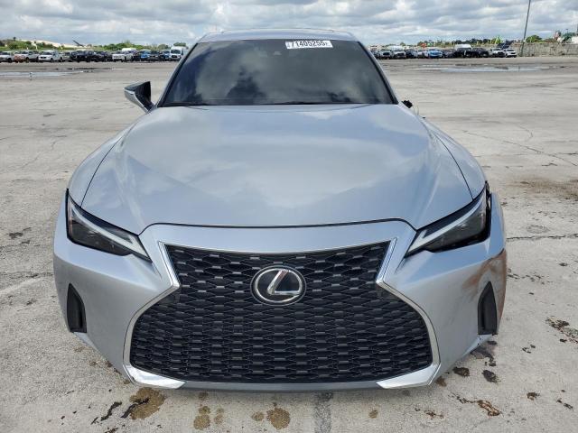  LEXUS IS 2021 Серебристый
