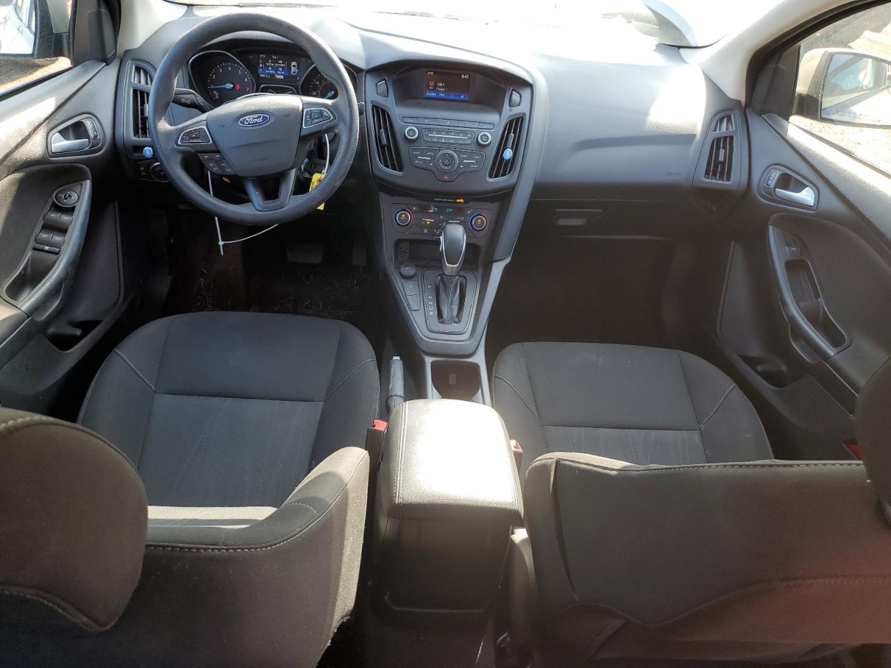 2018 Ford Focus Se VIN: 1FADP3FE2JL214611 Lot: 81052435