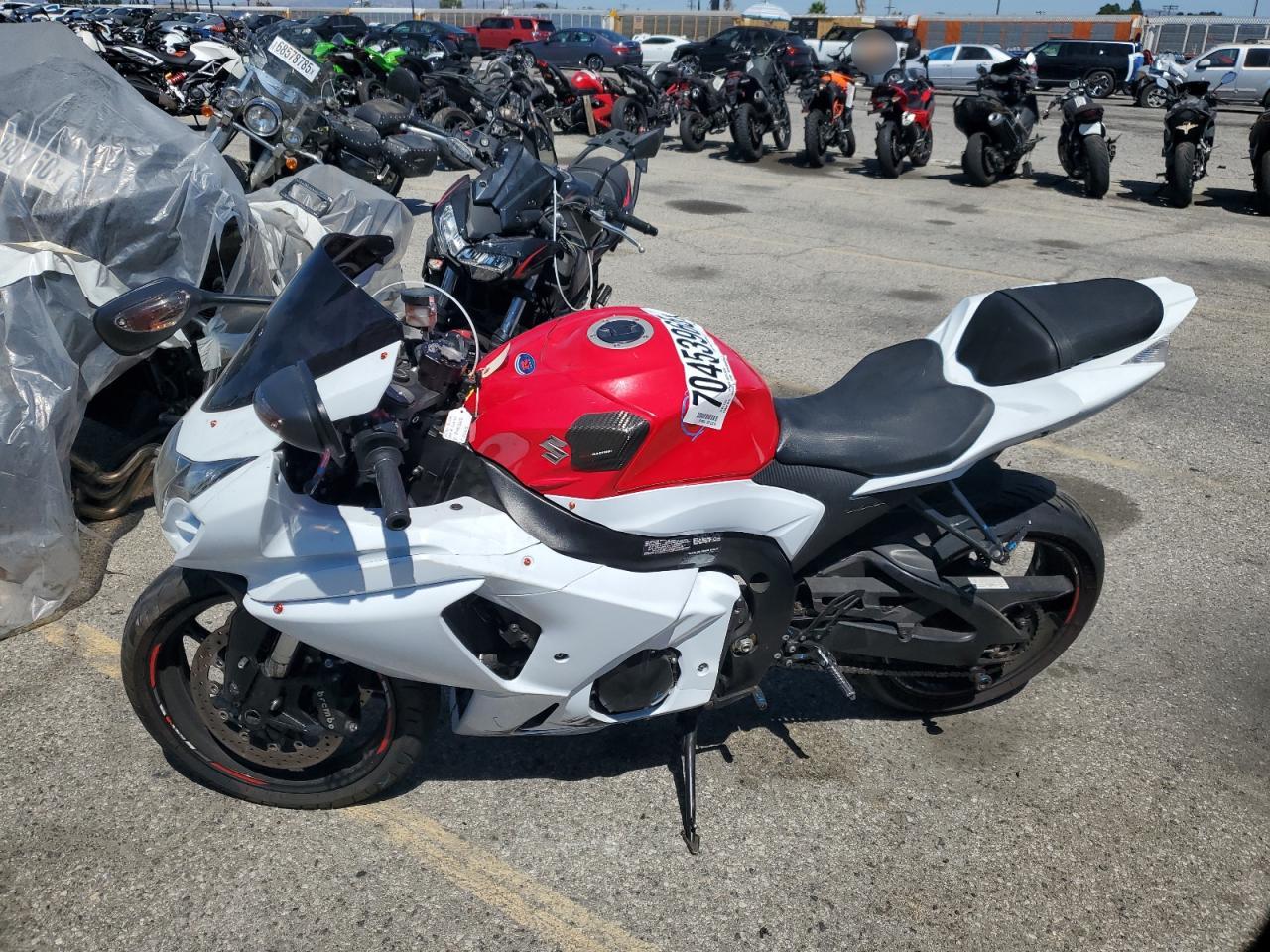 2016 Suzuki Gsx-R1000 red null gas JS1GT78A9G2100165 photo #4