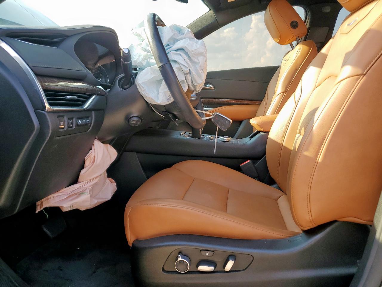 2021 Cadillac Xt4 Premium Luxury VIN: 1GYFZCR47MF001019 Lot: 81502215