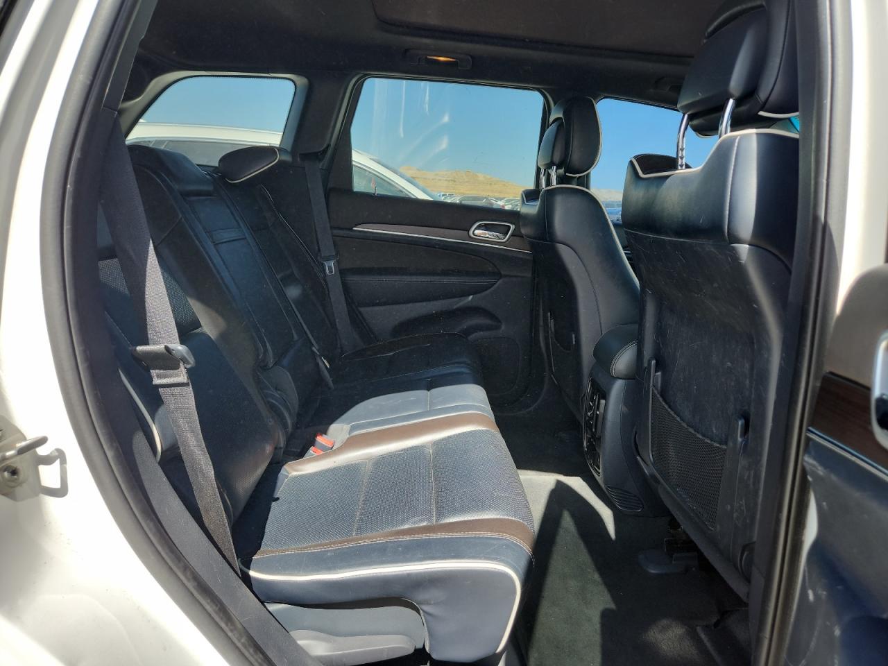 2015 Jeep Grand Cherokee Overland VIN: 1C4RJFCG5FC665760 Lot: 80539065