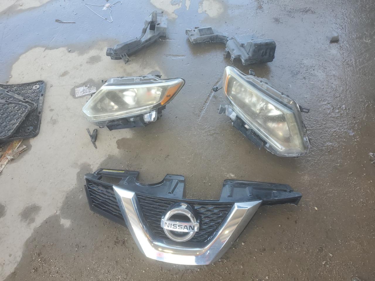 2015 Nissan Rogue S VIN: 5N1AT2MV7FC916187 Lot: 84373695