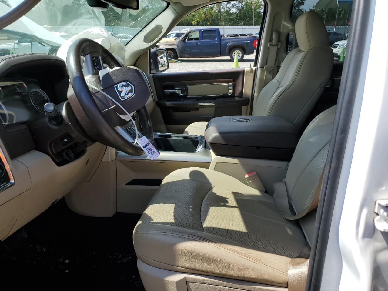 2018 Ram 1500 Laramie VIN: 1C6RR6VT4JS143758 Lot: 81325315