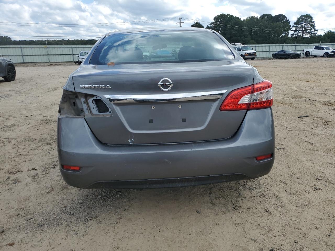 2015 Nissan Sentra S VIN: 3N1AB7AP4FY33477 Lot: 83863755