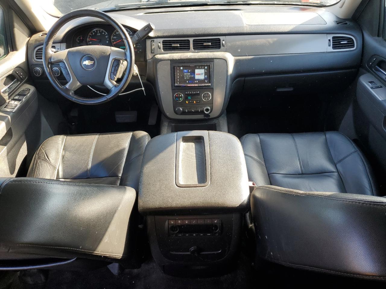 2014 Chevrolet Suburban K1500 Lt VIN: 1GNSKJE71ER210650 Lot: 71705935