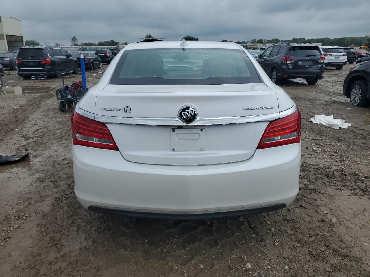2015 Buick Lacrosse VIN: 1G4GA5GR1FF334181 Lot: 83822805