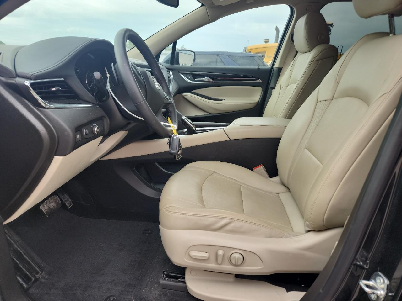 2021 Buick Enclave Essence VIN: 5GAEVAKW4MJ215400 Lot: 80064685