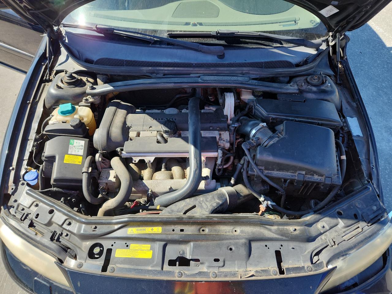 2005 Volvo S60 2.5T VIN: YV1RS592352463663 Lot: 81456755