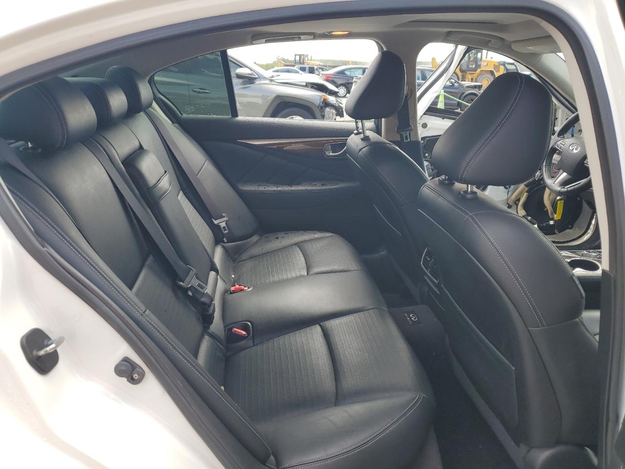 2015 Infiniti Q50 Base VIN: JN1BV7AP5FM330719 Lot: 83809185