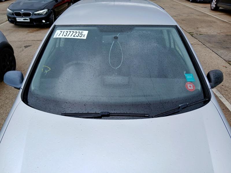 2006 VOLKSWAGEN GOLF FSI S 