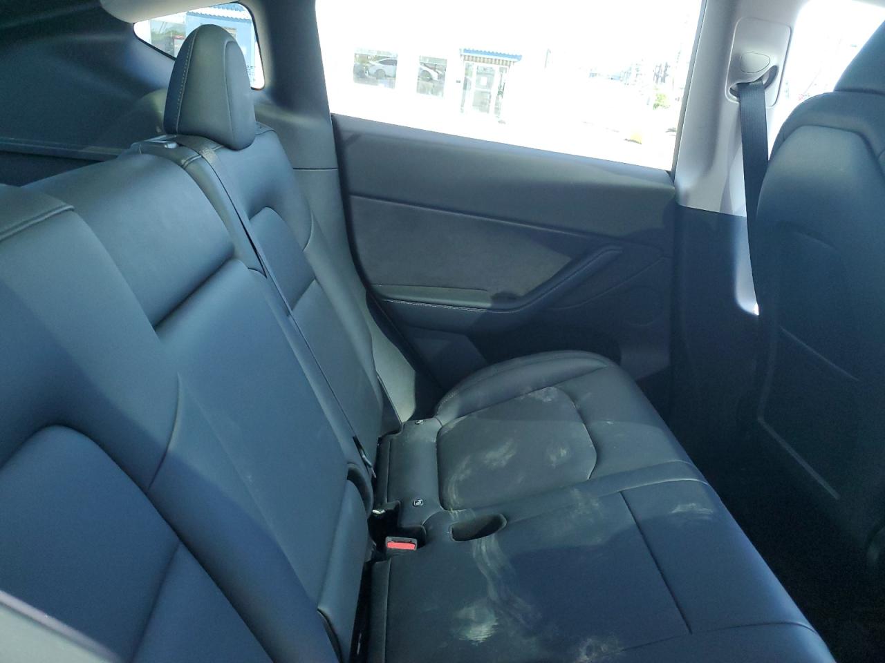 2023 Tesla Model Y VIN: LRWYGDEE8PC229459 Lot: 71490895