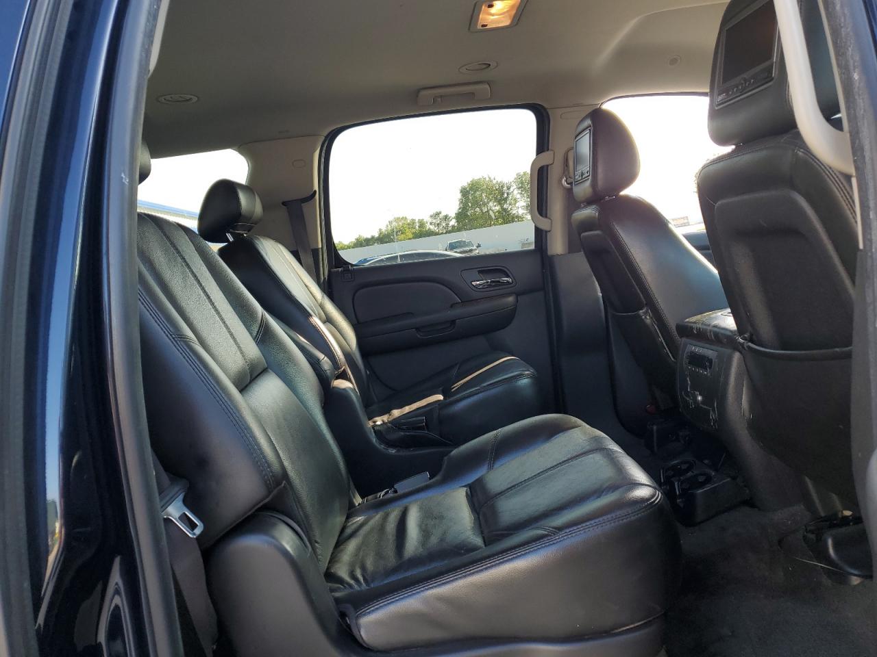 2007 Chevrolet Suburban K1500 VIN: 3GNFK16377G285711 Lot: 83886985