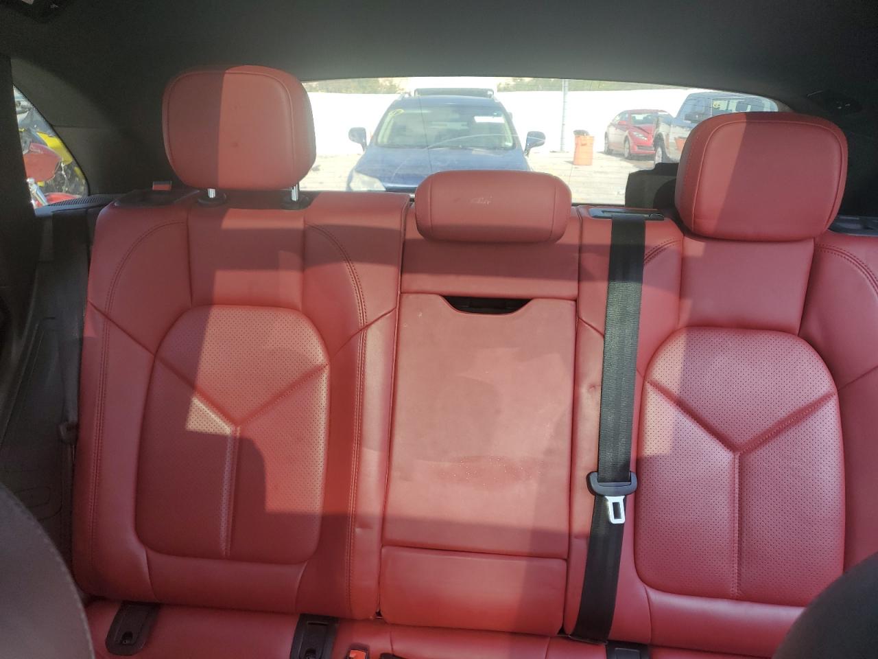 2020 Porsche Macan VIN: WP1AA2A55LLB04900 Lot: 84424095