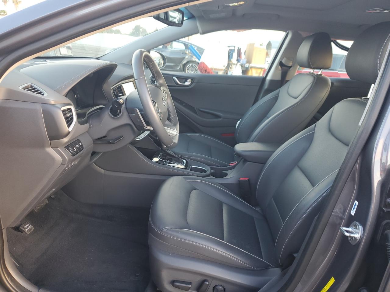 2019 Hyundai Ioniq Limited VIN: KMHC85LC3KU111139 Lot: 81516025