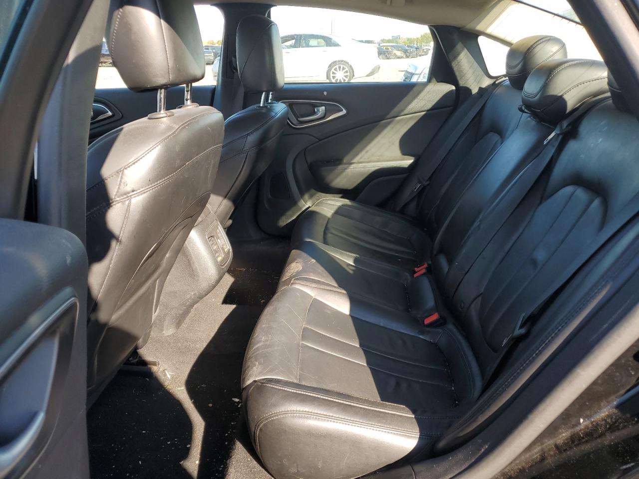 2016 Chrysler 200 Limited VIN: 1C3CCCAG3GN176026 Lot: 71911225