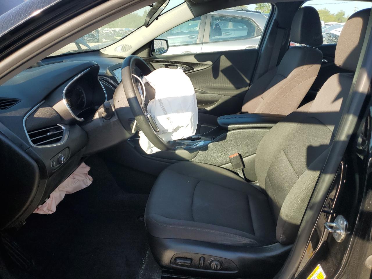 2018 Chevrolet Malibu Lt VIN: 1G1ZD5ST4JF266208 Lot: 84557805