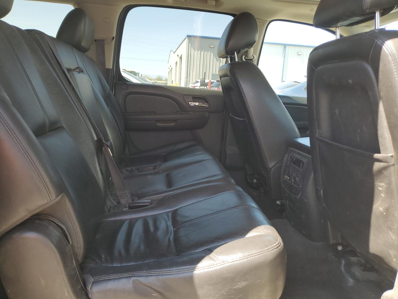 2014 Chevrolet Suburban K1500 Lt VIN: 1GNSKJE74ER210948 Lot: 70897705