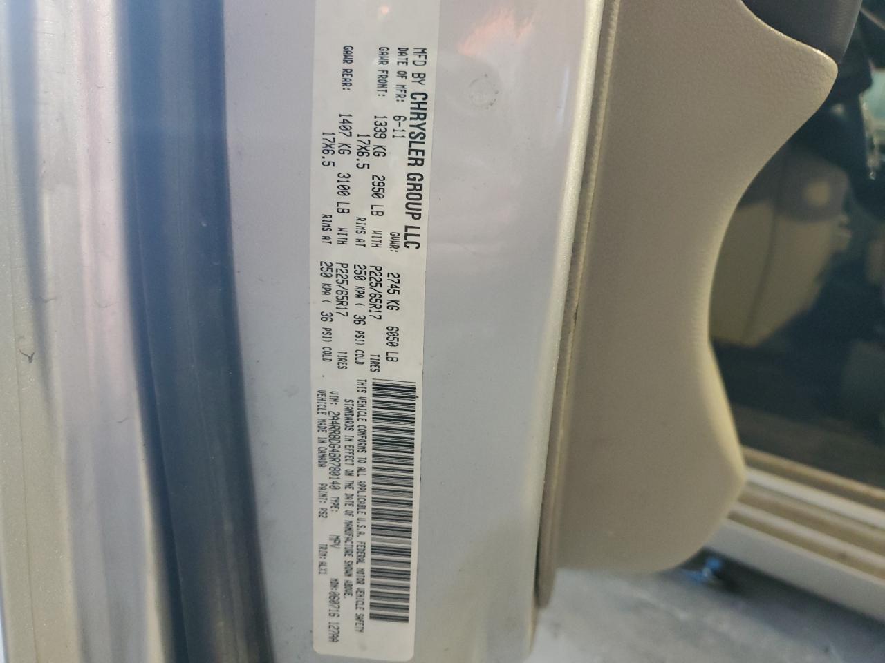 2011 Chrysler Town & Country Touring L VIN: 2A4RR8DG4BR780140 Lot: 81289935