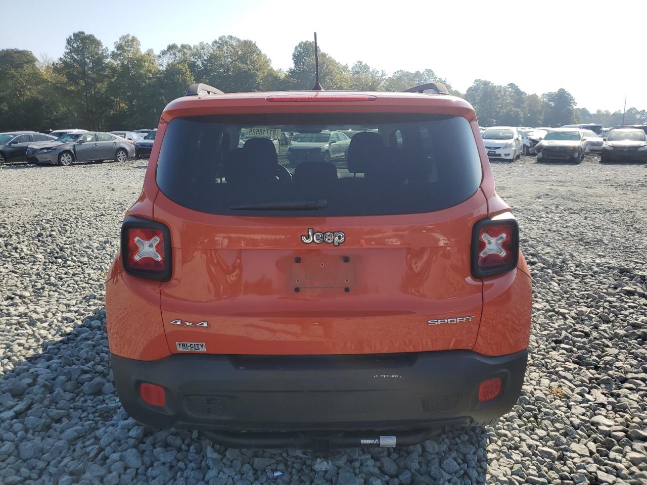 2016 Jeep Renegade Sport VIN: ZACCJBAT3GPE43200 Lot: 81718525