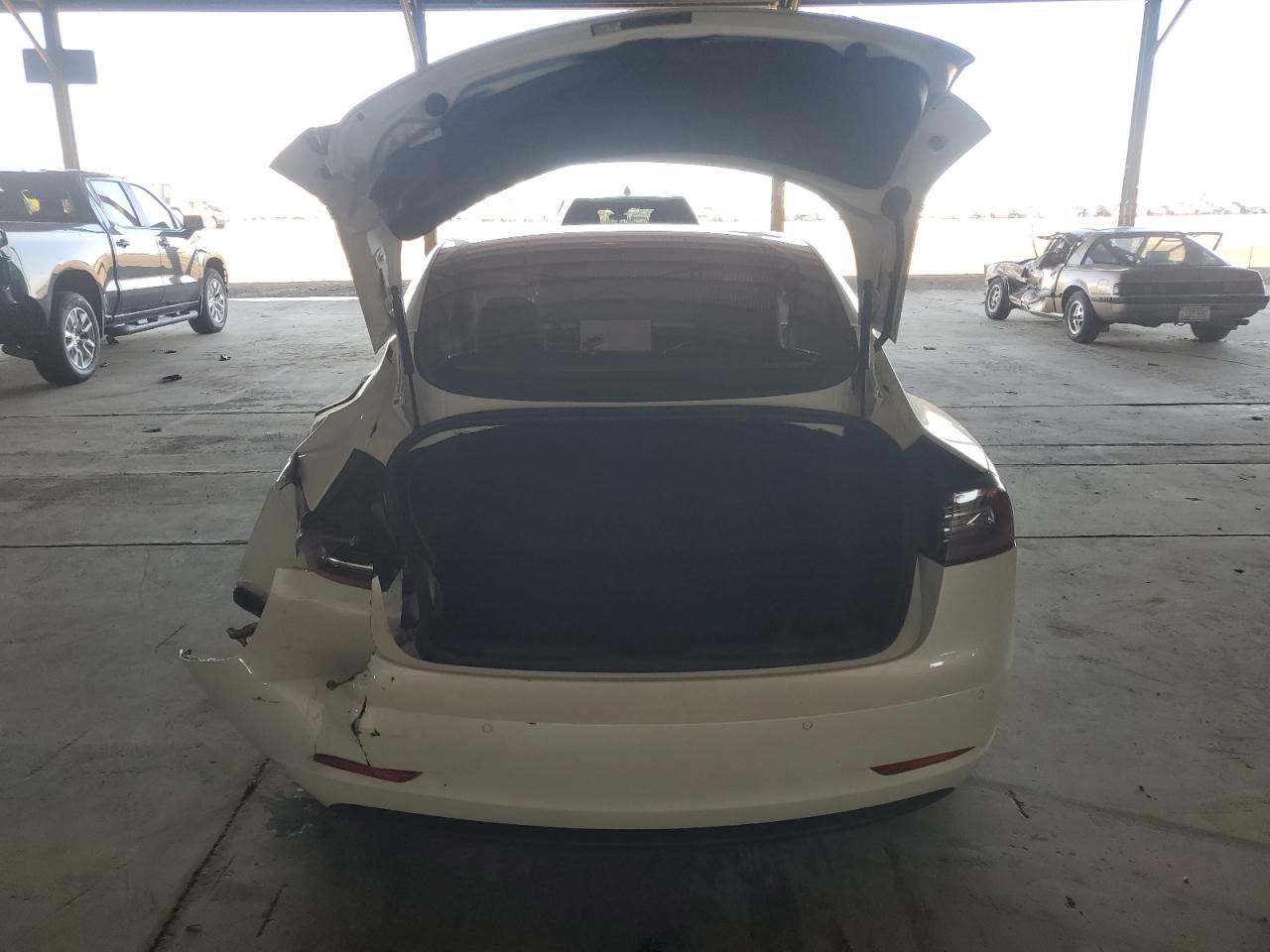 2018 Tesla Model 3 VIN: 5YJ3E1EA2JF018394 Lot: 82115195