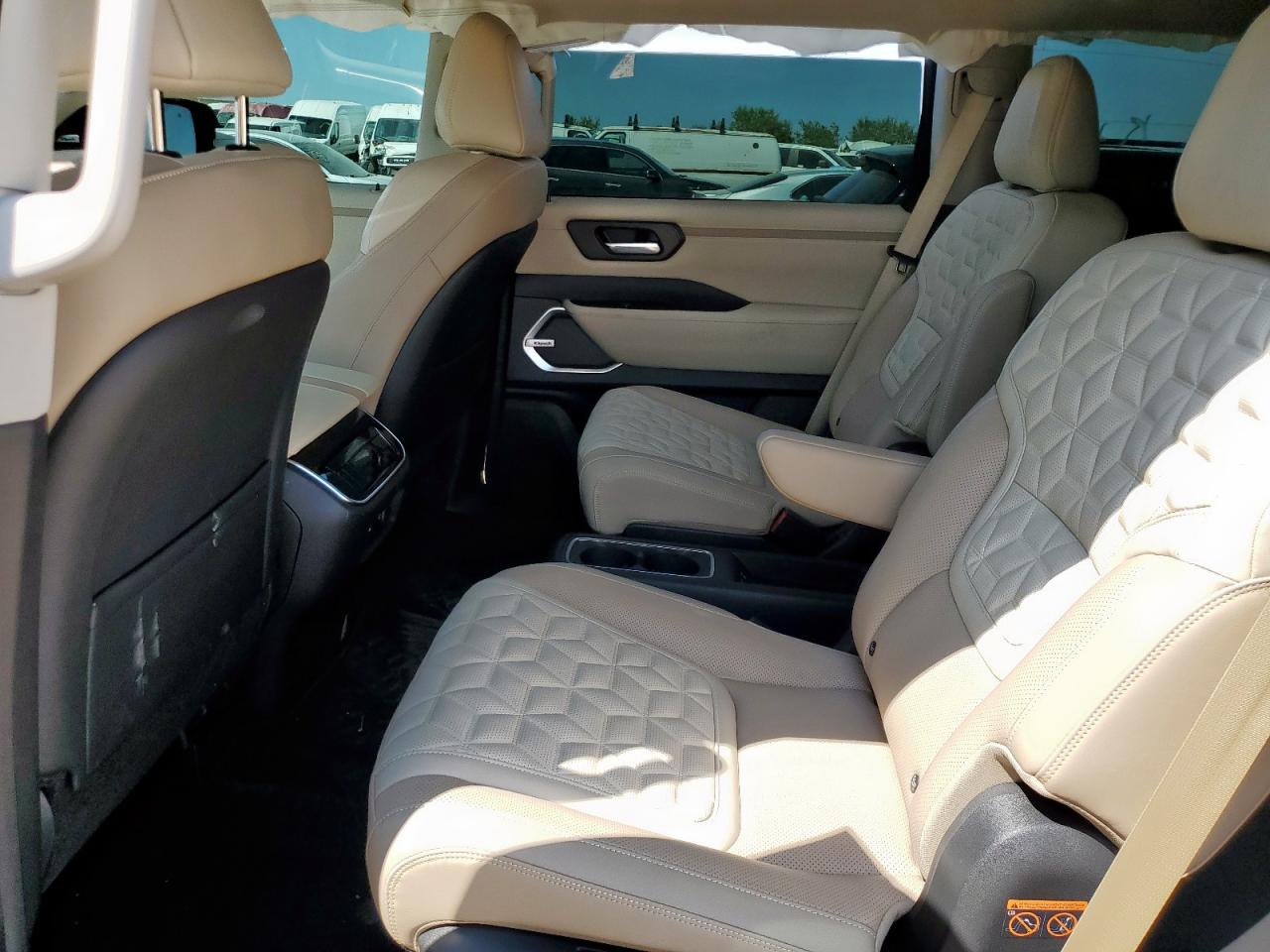 2025 Nissan Armada Platinum VIN: JN8AY3EA4S9001638 Lot: 72098995