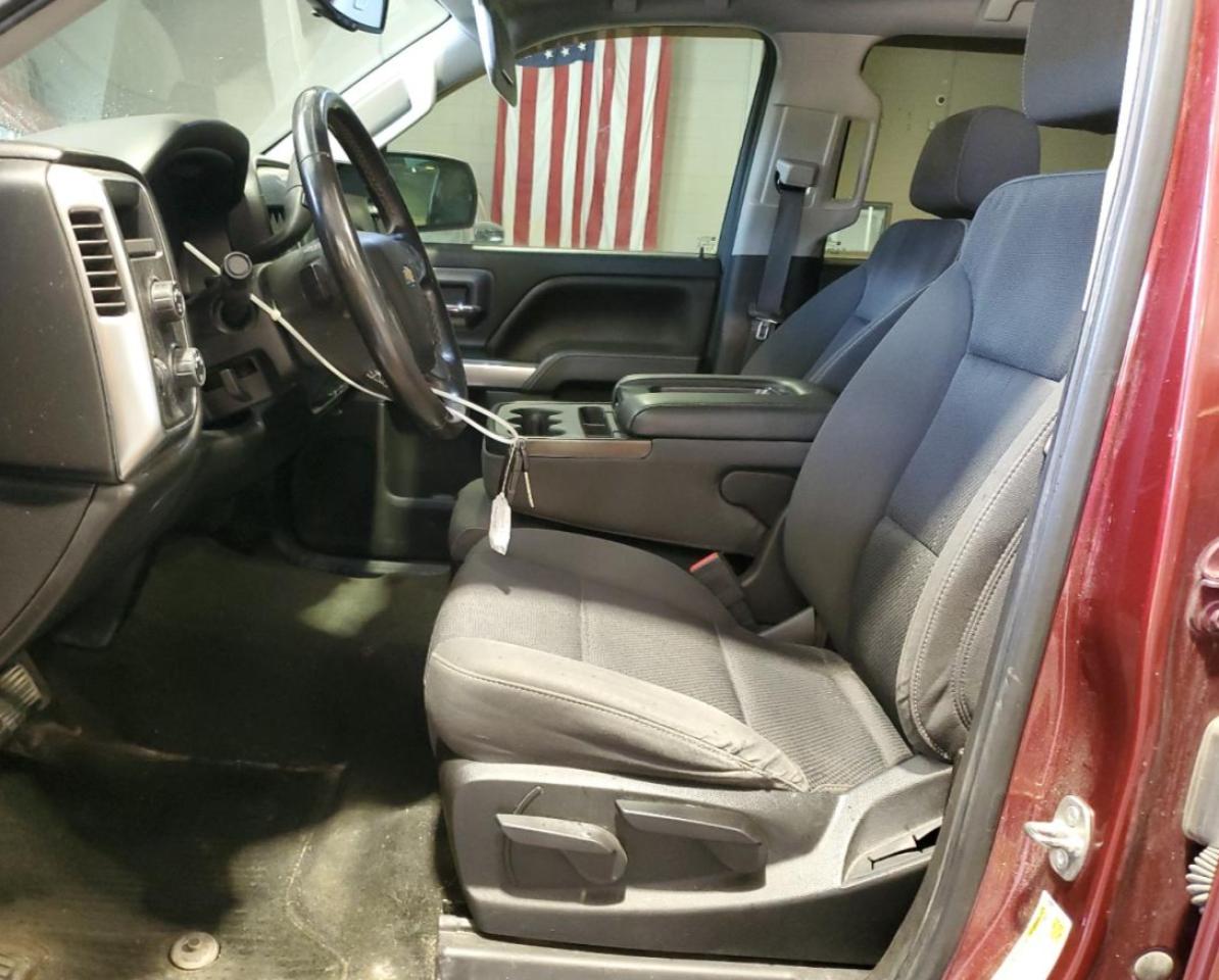 2017 Chevrolet Silverado K1500 Lt VIN: 3GCUKREC3HG196302 Lot: 70098315