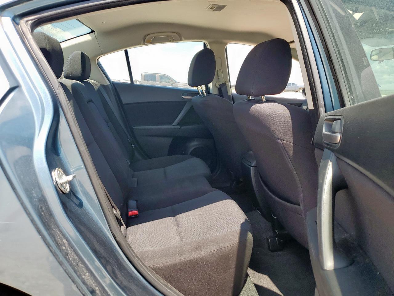 2011 Mazda 3 I VIN: JM1BL1VF0B1472912 Lot: 71369155