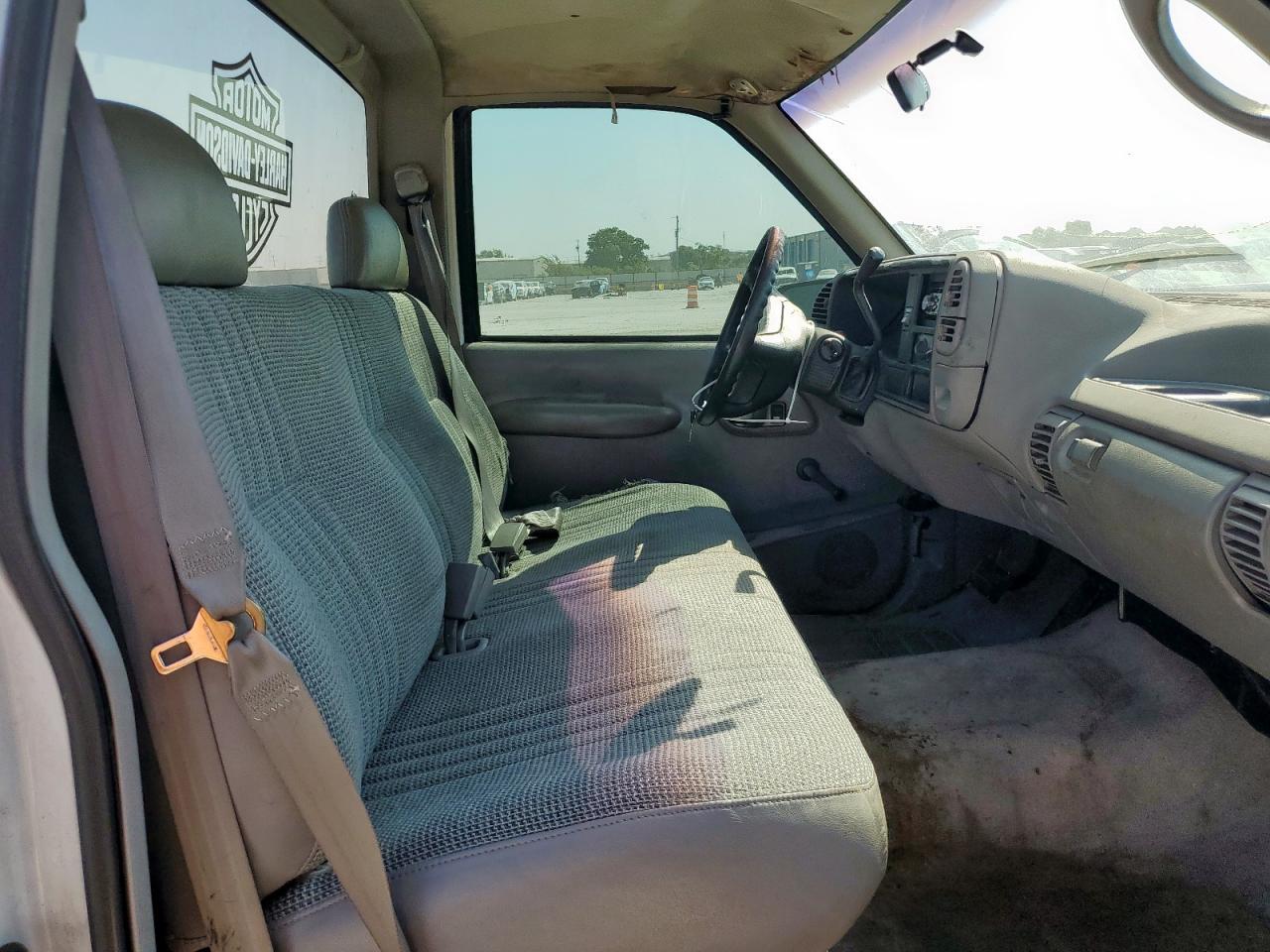 1996 Chevrolet Gmt-400 C1500 VIN: 1GCEC14W0TZ130166 Lot: 80918325