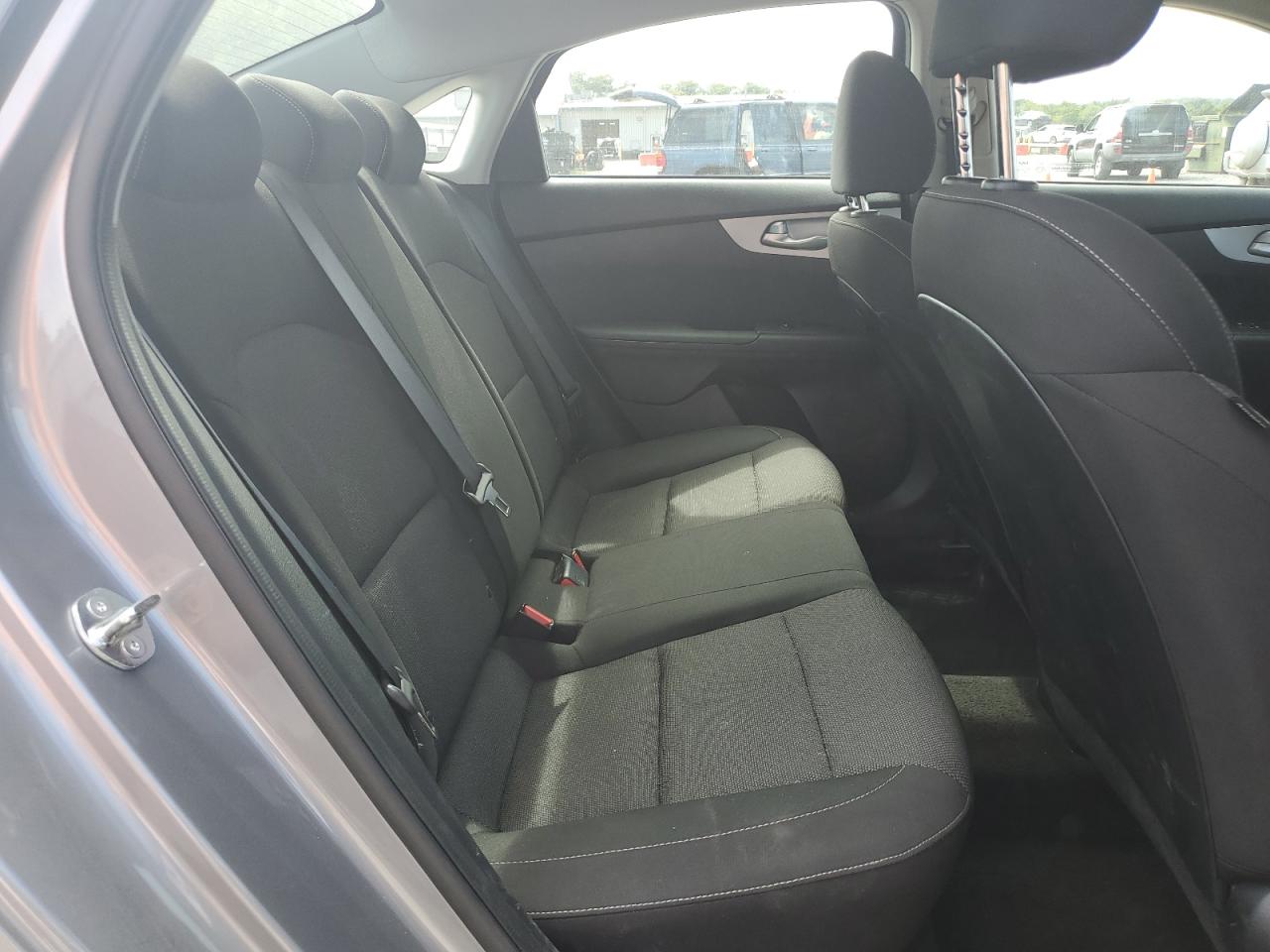 2024 Kia Forte Lx VIN: 3KPF24AD7RE738492 Lot: 80275525