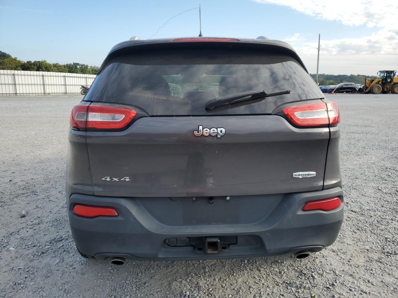 2014 Jeep Cherokee Latitude VIN: 1C4PJMCS7EW224919 Lot: 81102395