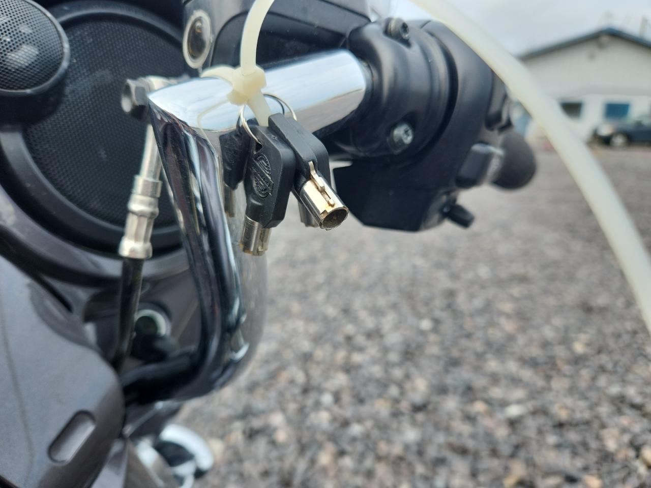 2014 Harley-Davidson Flhx Street Glide VIN: 1HD1KBM16EB712682 Lot: 81657525