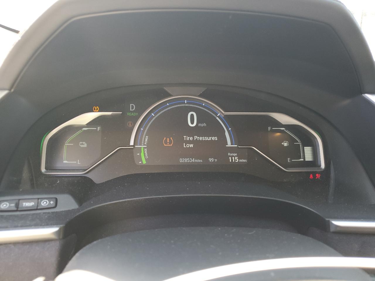 2018 Honda Clarity Touring VIN: JHMZC5F33JC008167 Lot: 81676605