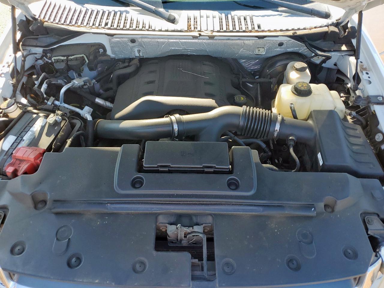 2015 Ford Expedition El Xlt VIN: 1FMJK1HT8FEF40013 Lot: 72039575