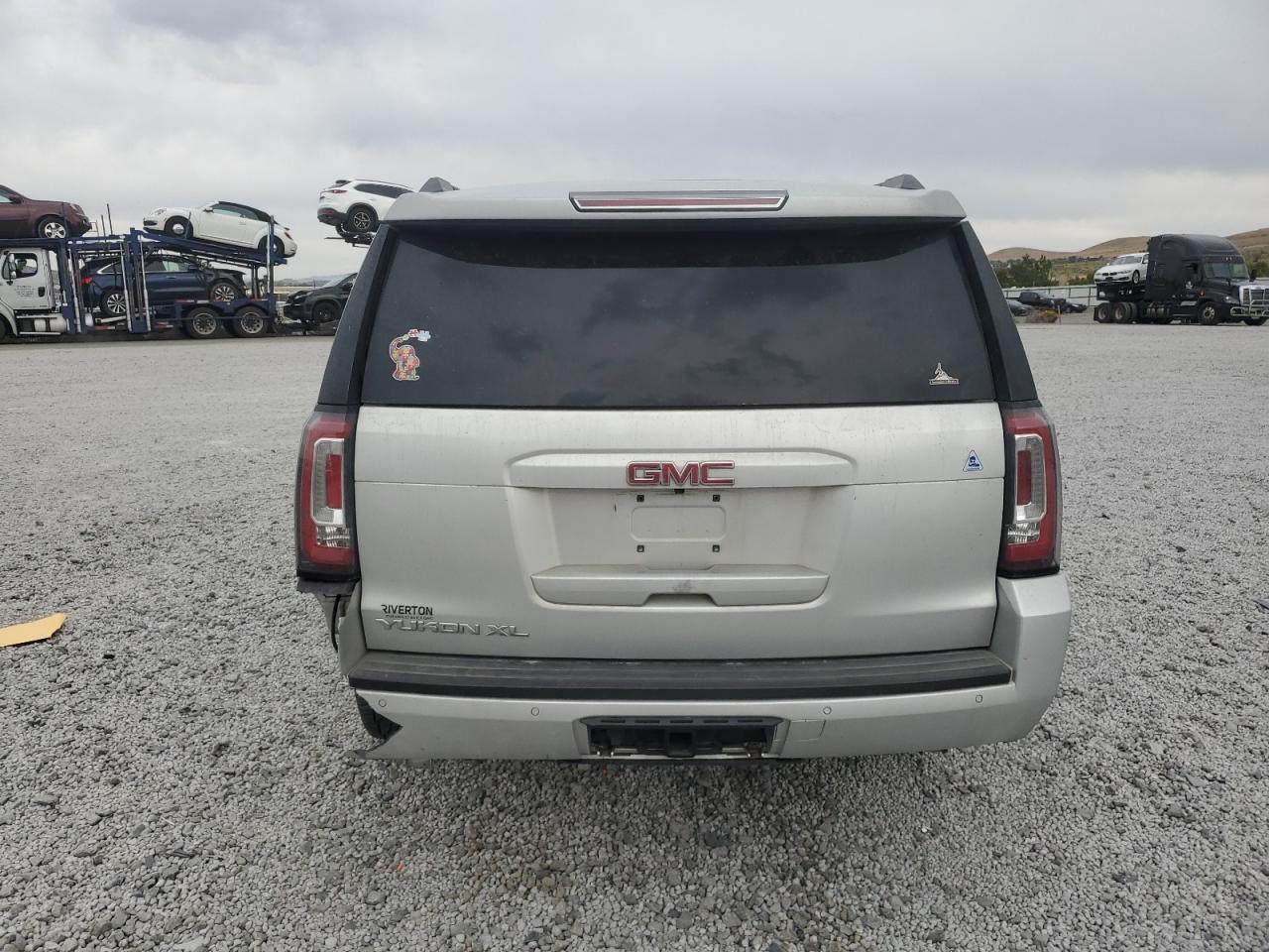 2018 GMC Yukon Xl K1500 Slt VIN: 1GKS2GKC1JR159405 Lot: 81140305