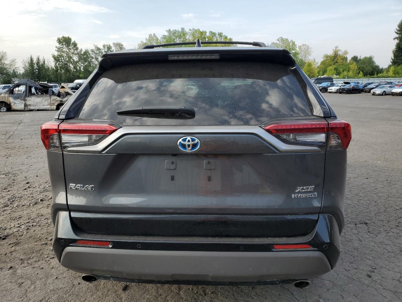 2020 Toyota Rav4 Xse VIN: 2T3EWRFV3LW049110 Lot: 71548695