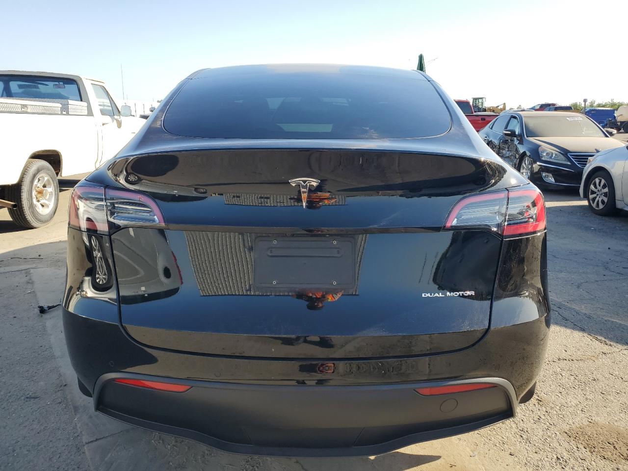 2022 Tesla Model Y VIN: 7SAYGAEE2NF417561 Lot: 84251505