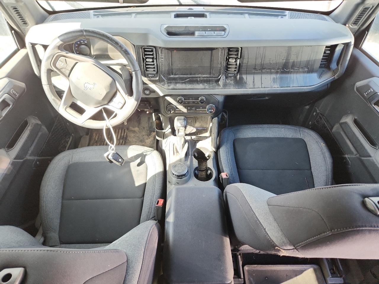 2021 Ford Bronco Base VIN: 1FMDE5BH5MLA84044 Lot: 68811505