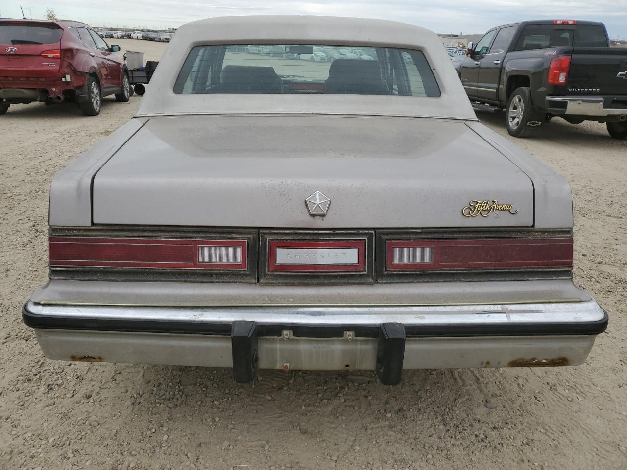 1988 Chrysler Fifth Avenue VIN: 1C3BF66P8JW163111 Lot: 81712905