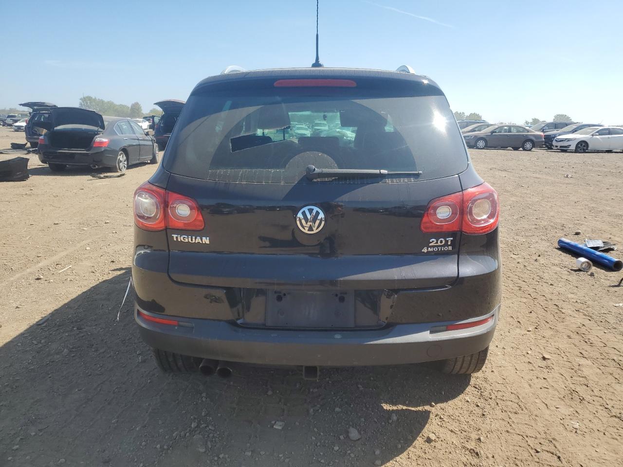 2010 Volkswagen Tiguan Se VIN: WVGBV7AX2AW526168 Lot: 81247345