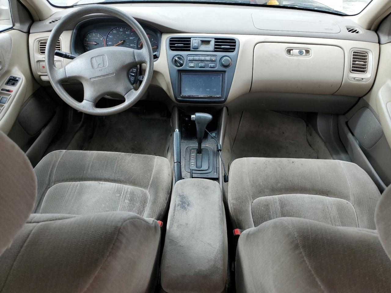 2000 Honda Accord Lx VIN: 1HGCG6658YA047198 Lot: 81601225