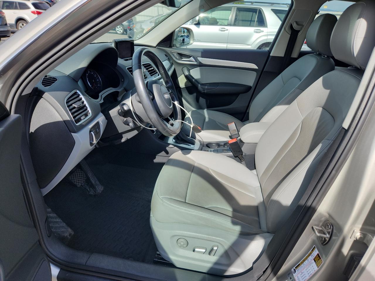 2016 Audi Q3 Premium Plus VIN: WA1EFCFS2GR020121 Lot: 81427915