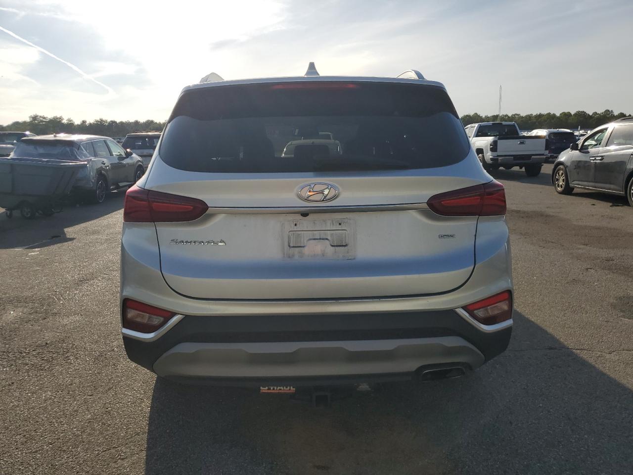 2019 Hyundai Santa Fe Limited VIN: 5NMS5CAD4KH005007 Lot: 84243575