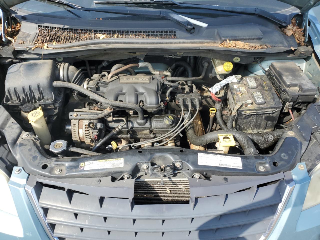 2008 Chrysler Town & Country Lx VIN: 2A8HR44HX8R665532 Lot: 81726655