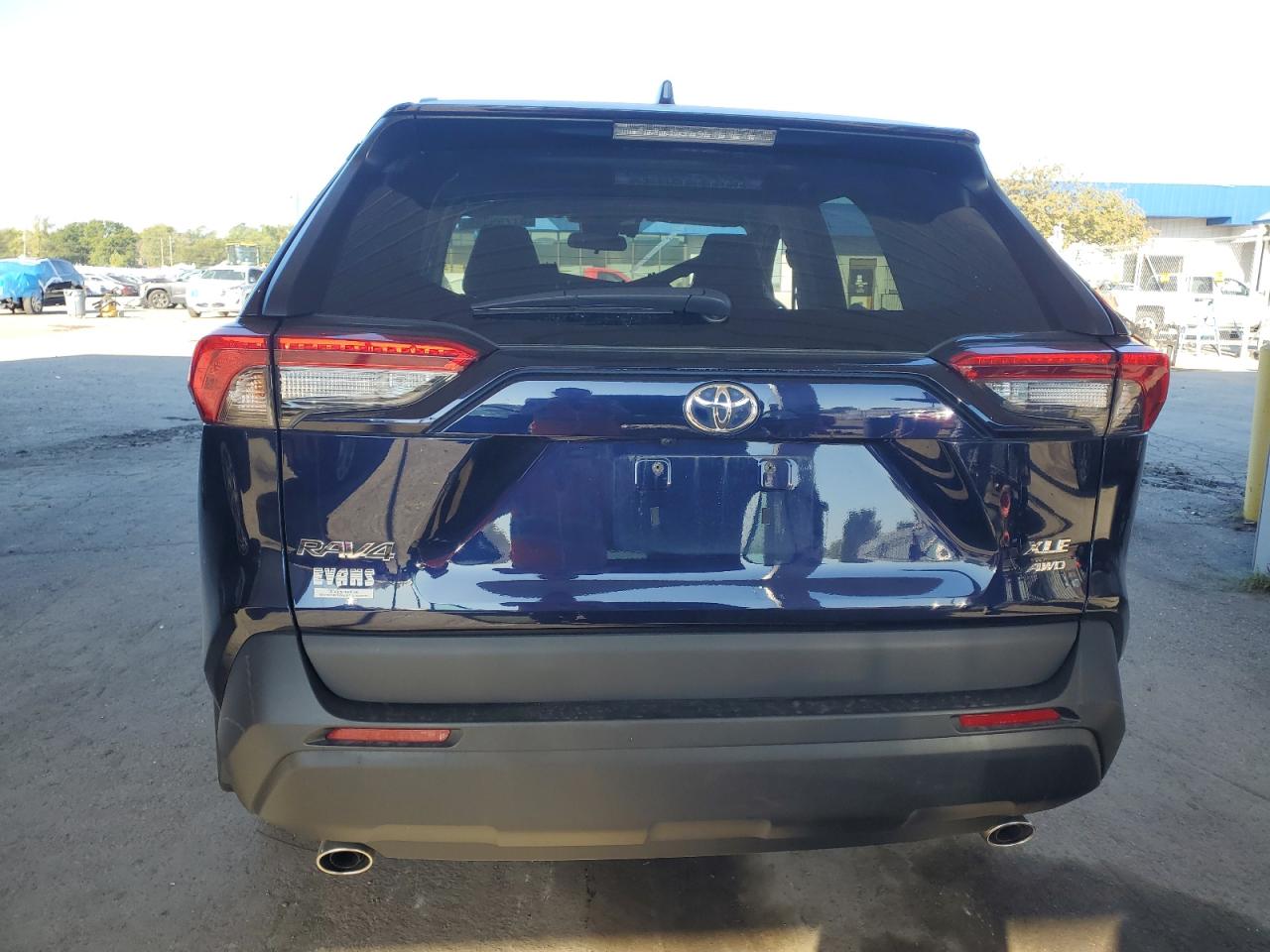 2020 Toyota Rav4 Xle Premium VIN: 2T3A1RFV4LC123908 Lot: 81759395