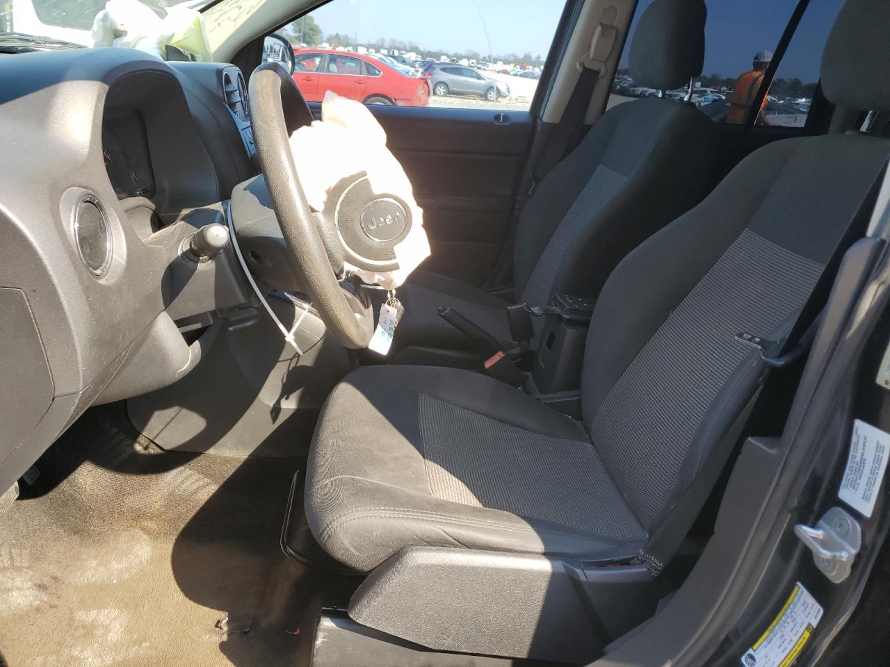 2014 Jeep Compass Sport VIN: 1C4NJCBA8ED573805 Lot: 81895015