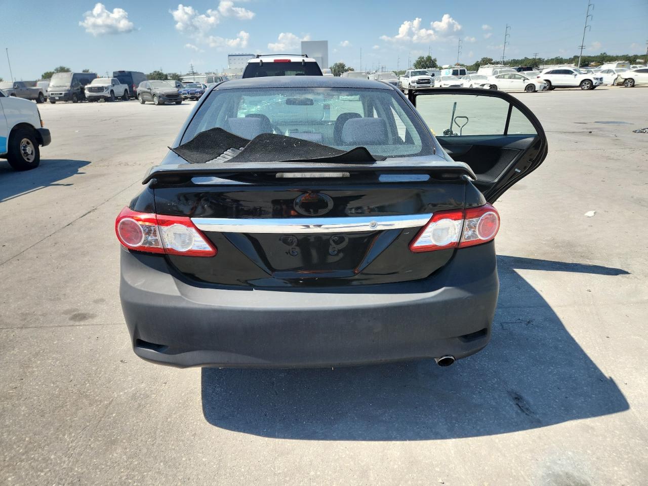 2011 Toyota Corolla Base VIN: 2T1BU4EE9BC698769 Lot: 81155745