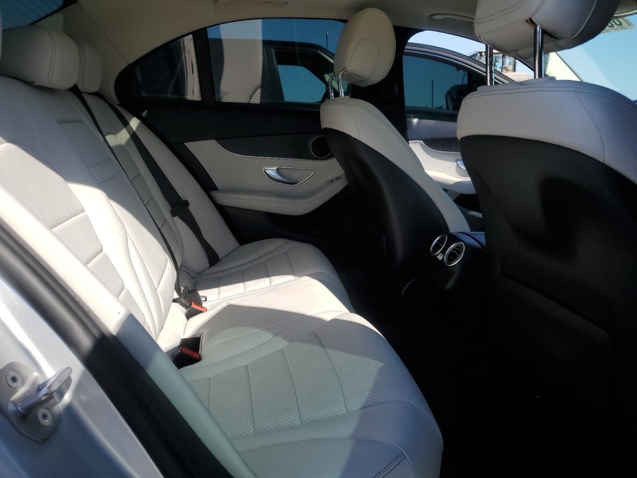 2017 Mercedes-Benz C 300 VIN: WDDWF4JB9HR305607 Lot: 80821735