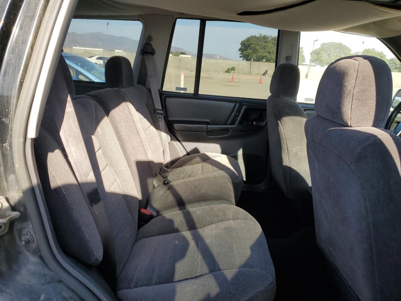 1998 Jeep Grand Cherokee Laredo VIN: 1J4FX58S6WC294787 Lot: 71563695