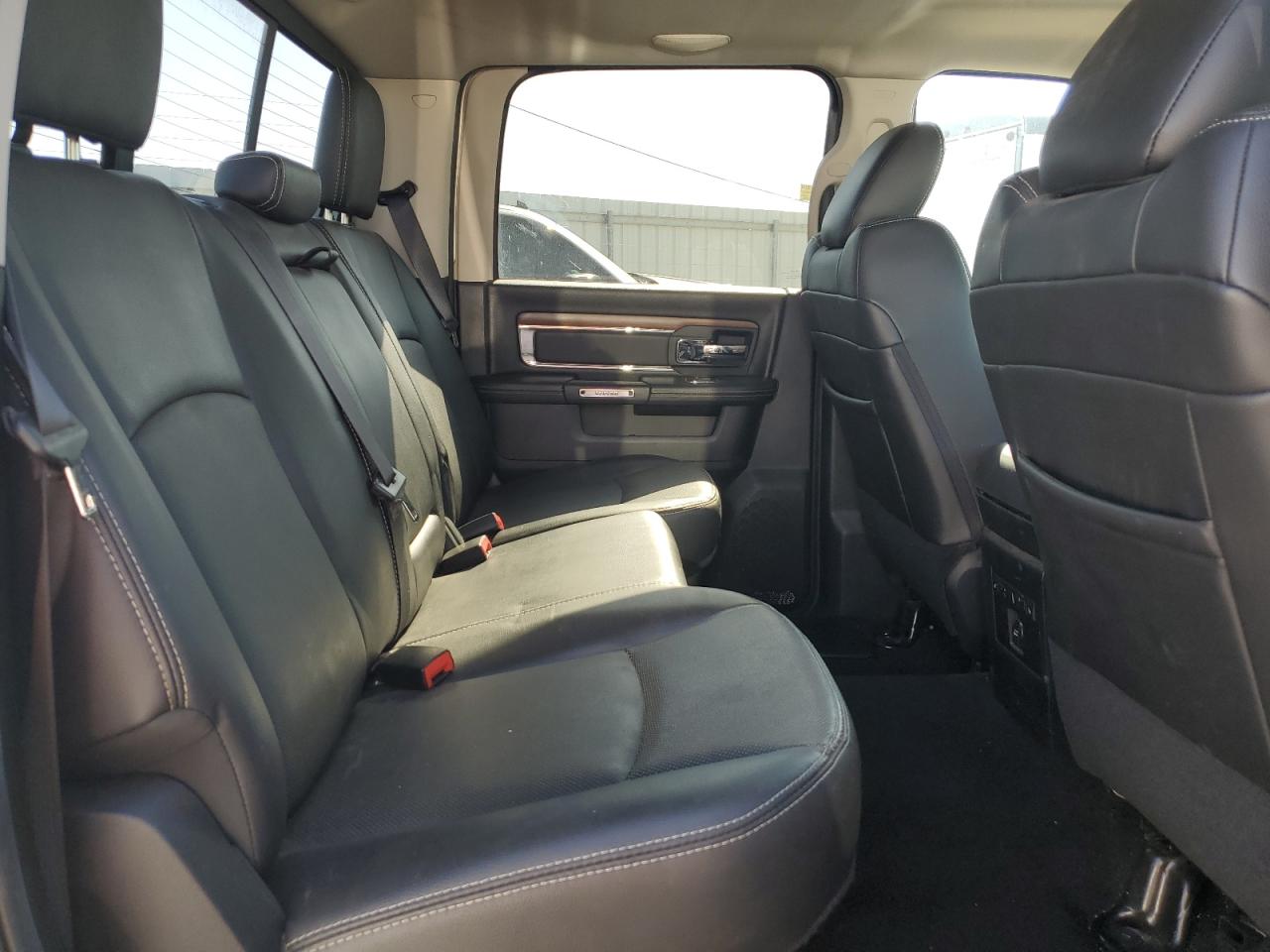 2016 Ram 3500 Laramie VIN: 3C63R3EL0GG355299 Lot: 71750525