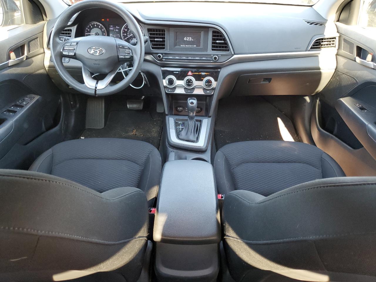 2019 Hyundai Elantra Se VIN: KMHD74LF5KU781187 Lot: 71873065